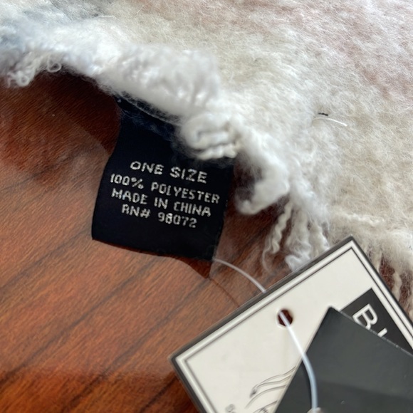 NWT Cejon Pink and Tan Plaid Blanket Wrap Tassel Scarf - Picture 9 of 11